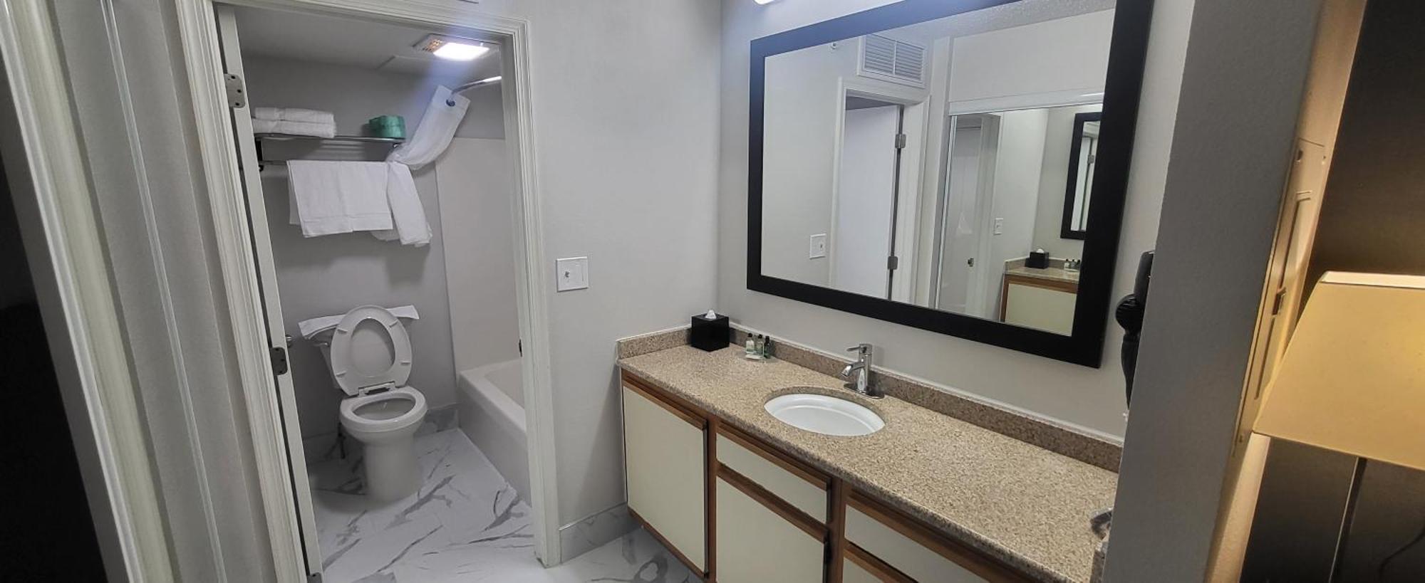 Philadelphia Suites At Airport - An Extended Stay Hotel Zewnętrze zdjęcie